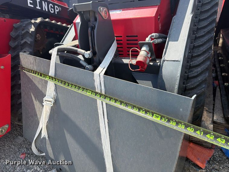 image for item NC9937 2024 Erie Industries SCL850 compact utility loader