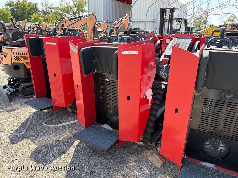 image for item NC9939 2024 Erie Industries SCL850 compact utility loader