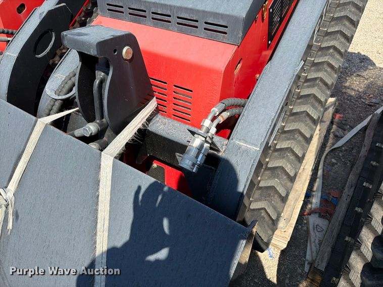 image for item NC9939 2024 Erie Industries SCL850 compact utility loader