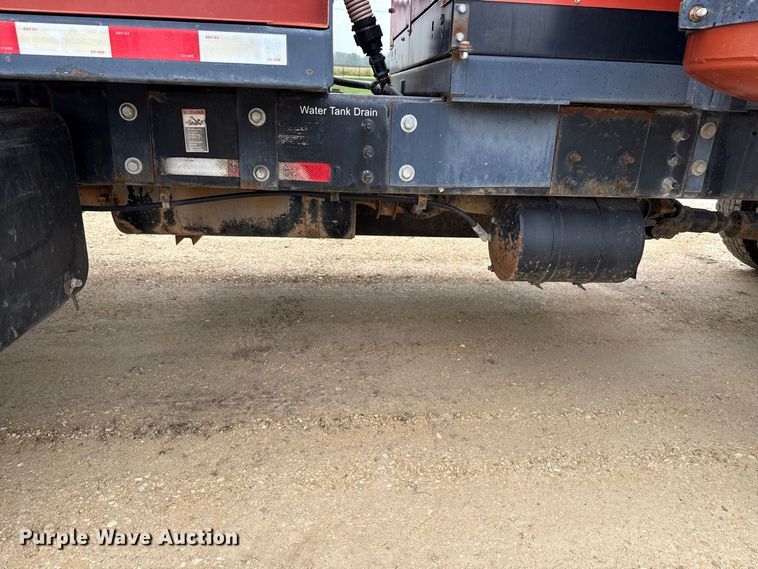 image for item ND9544 1999 Sterling Truck L7501 vacuum truck