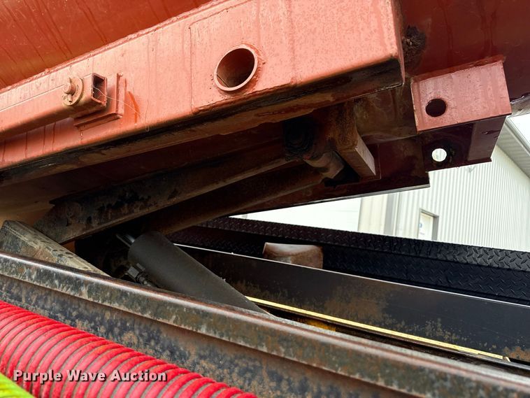 image for item ND9544 1999 Sterling Truck L7501 vacuum truck