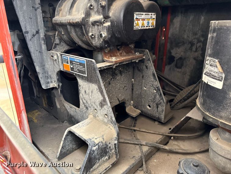 image for item ND9544 1999 Sterling Truck L7501 vacuum truck