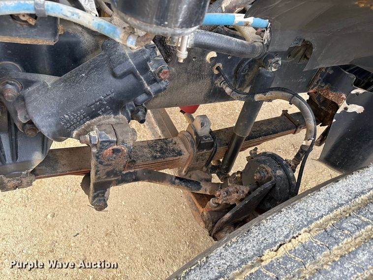 image for item ND9544 1999 Sterling Truck L7501 vacuum truck