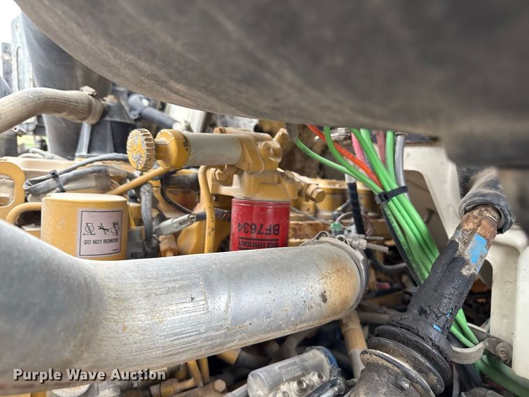 image for item ND9544 1999 Sterling Truck L7501 vacuum truck