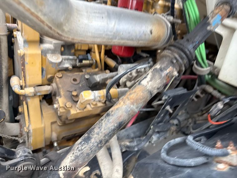 image for item ND9544 1999 Sterling Truck L7501 vacuum truck