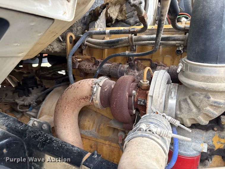 image for item ND9544 1999 Sterling Truck L7501 vacuum truck