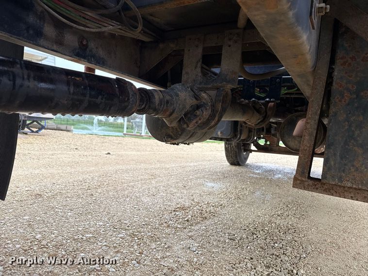 image for item ND9544 1999 Sterling Truck L7501 vacuum truck