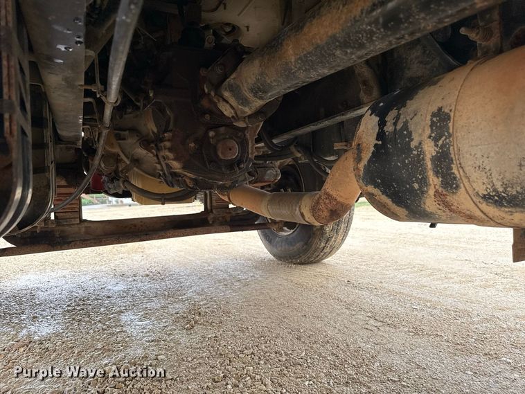 image for item ND9544 1999 Sterling Truck L7501 vacuum truck