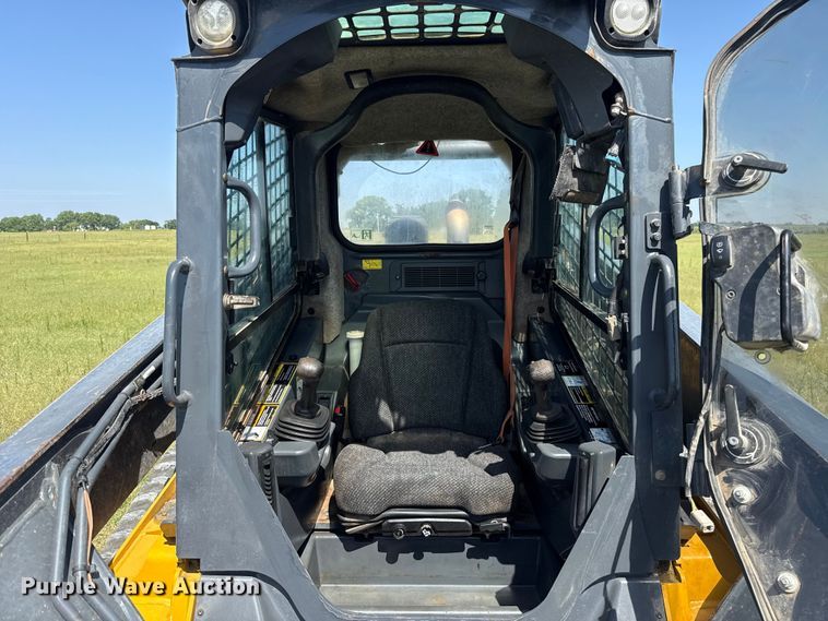 image for item NK9248 2016 John Deere 333G tracked skid steer loader