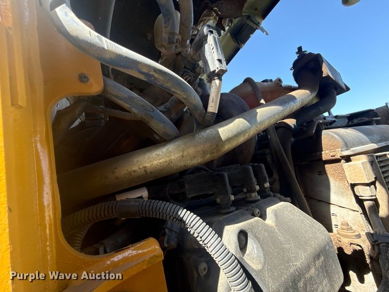 image for item NK9248 2016 John Deere 333G tracked skid steer loader