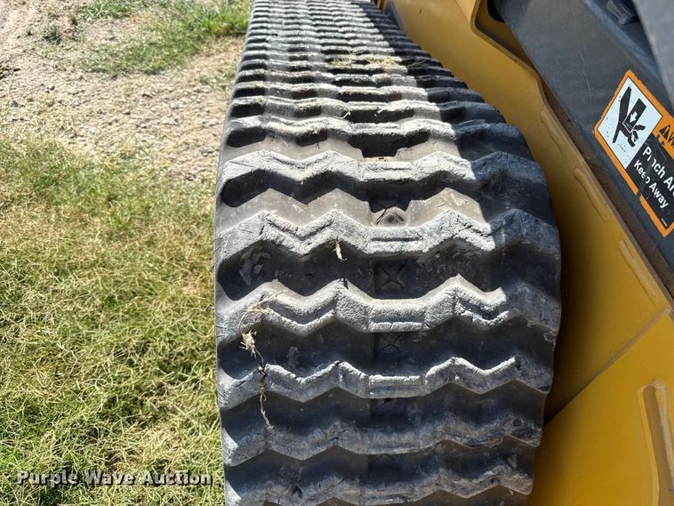 image for item NK9248 2016 John Deere 333G tracked skid steer loader