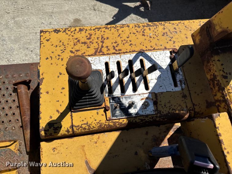 image for item OE9567 Vermeer FLX75 cable plow