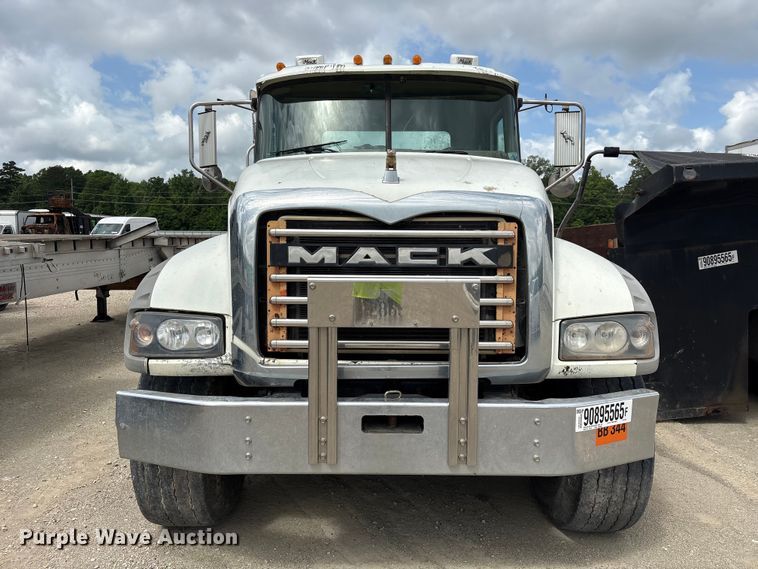 image for item YA3142 2011 Mack GU713 dump truck
