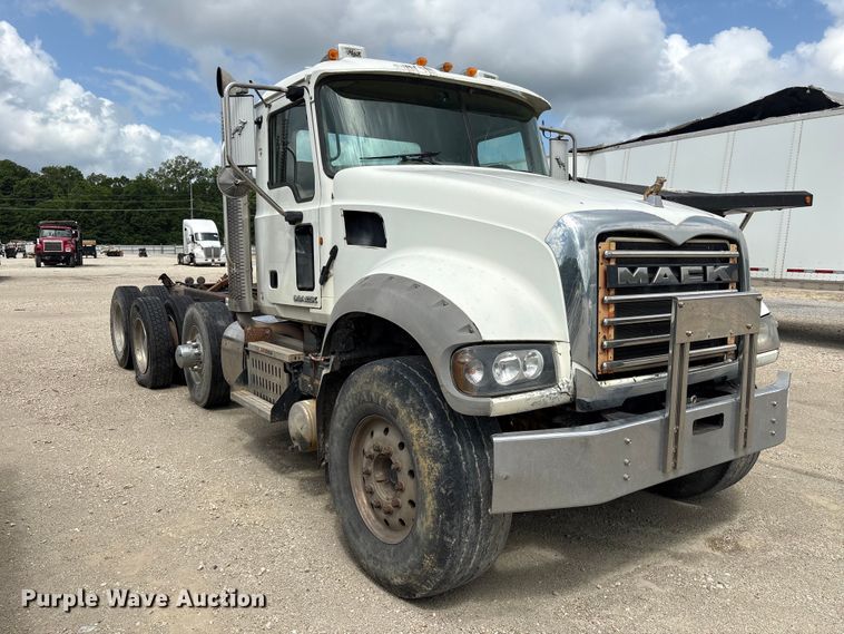 image for item YA3142 2011 Mack GU713 dump truck
