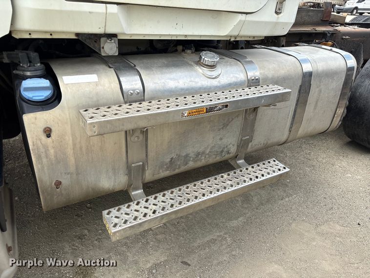 image for item YA3142 2011 Mack GU713 dump truck