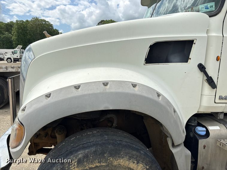 image for item YA3142 2011 Mack GU713 dump truck