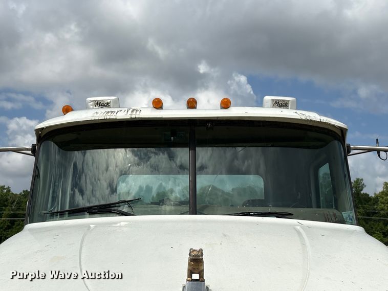 image for item YA3142 2011 Mack GU713 dump truck