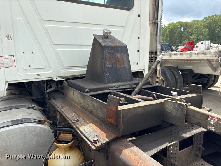image for item YA3142 2011 Mack GU713 dump truck
