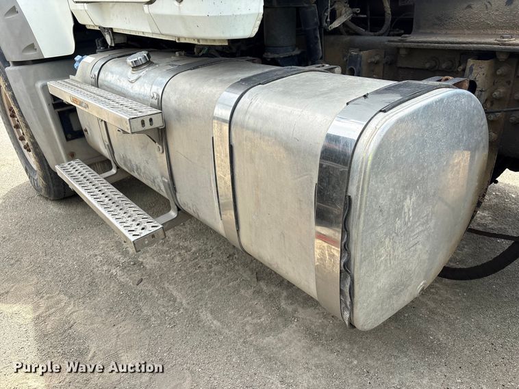 image for item YA3142 2011 Mack GU713 dump truck