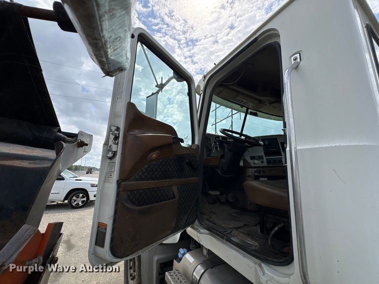 image for item YA3142 2011 Mack GU713 dump truck