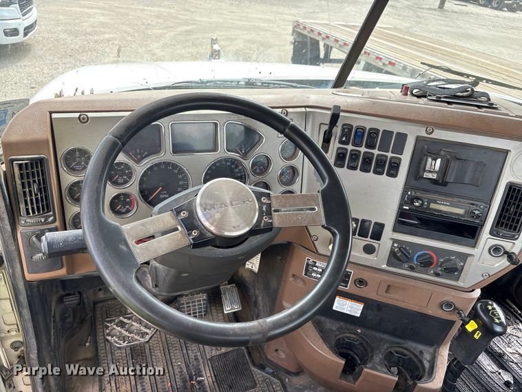 image for item YA3142 2011 Mack GU713 dump truck