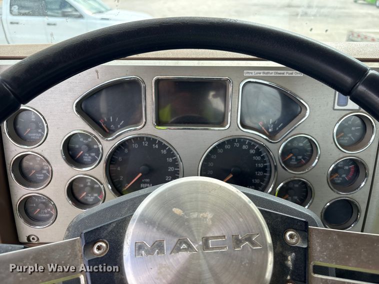 image for item YA3142 2011 Mack GU713 dump truck