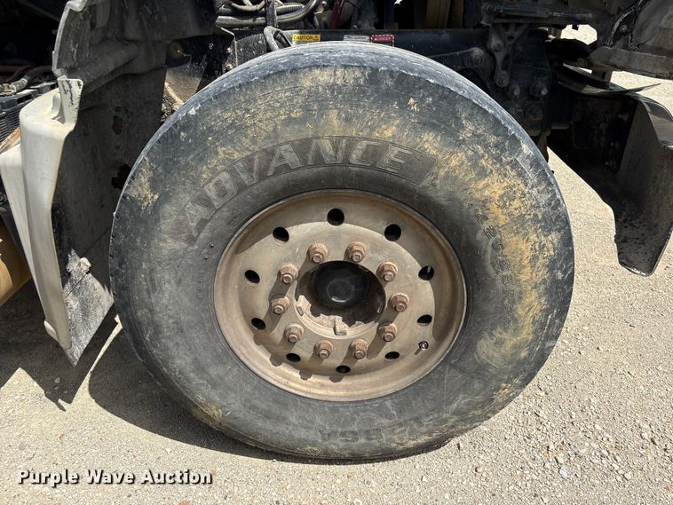 image for item YA3142 2011 Mack GU713 dump truck