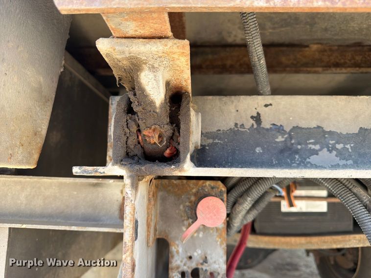 image for item YA3286 2015 Ford F750 Super Duty chipper truck