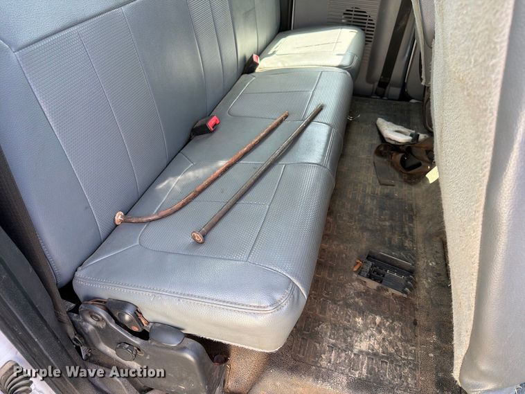 image for item YA3286 2015 Ford F750 Super Duty chipper truck
