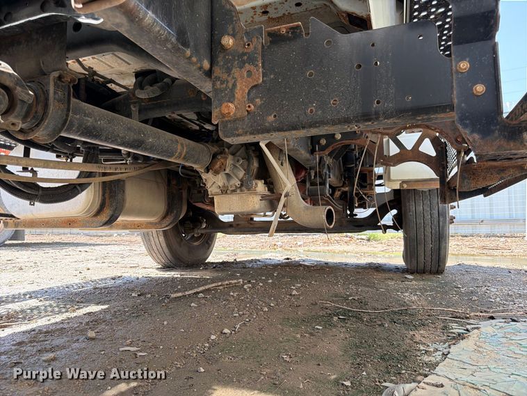 image for item YA3286 2015 Ford F750 Super Duty chipper truck
