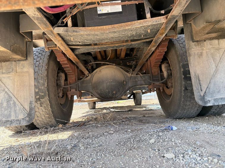 image for item YA3286 2015 Ford F750 Super Duty chipper truck