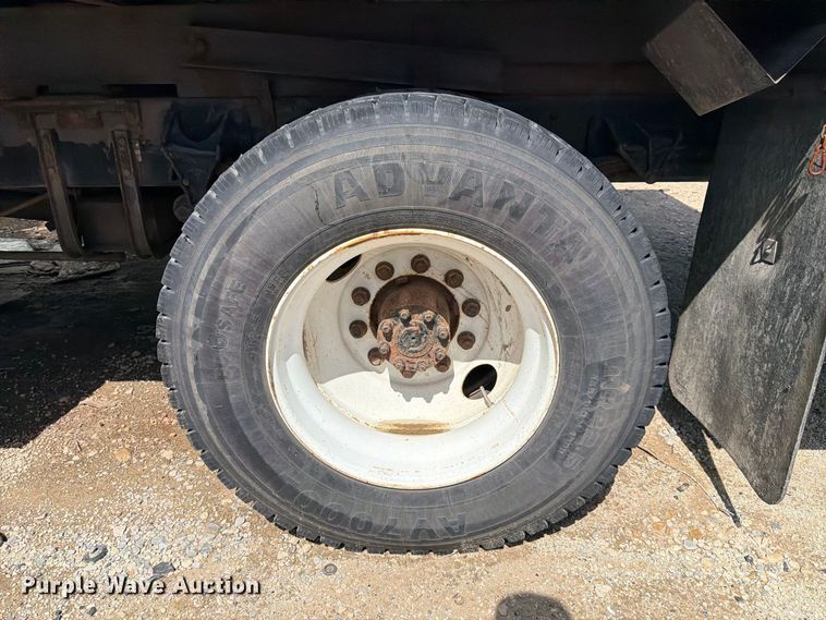 image for item YA3286 2015 Ford F750 Super Duty chipper truck