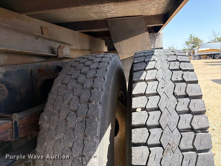 image for item YA3286 2015 Ford F750 Super Duty chipper truck