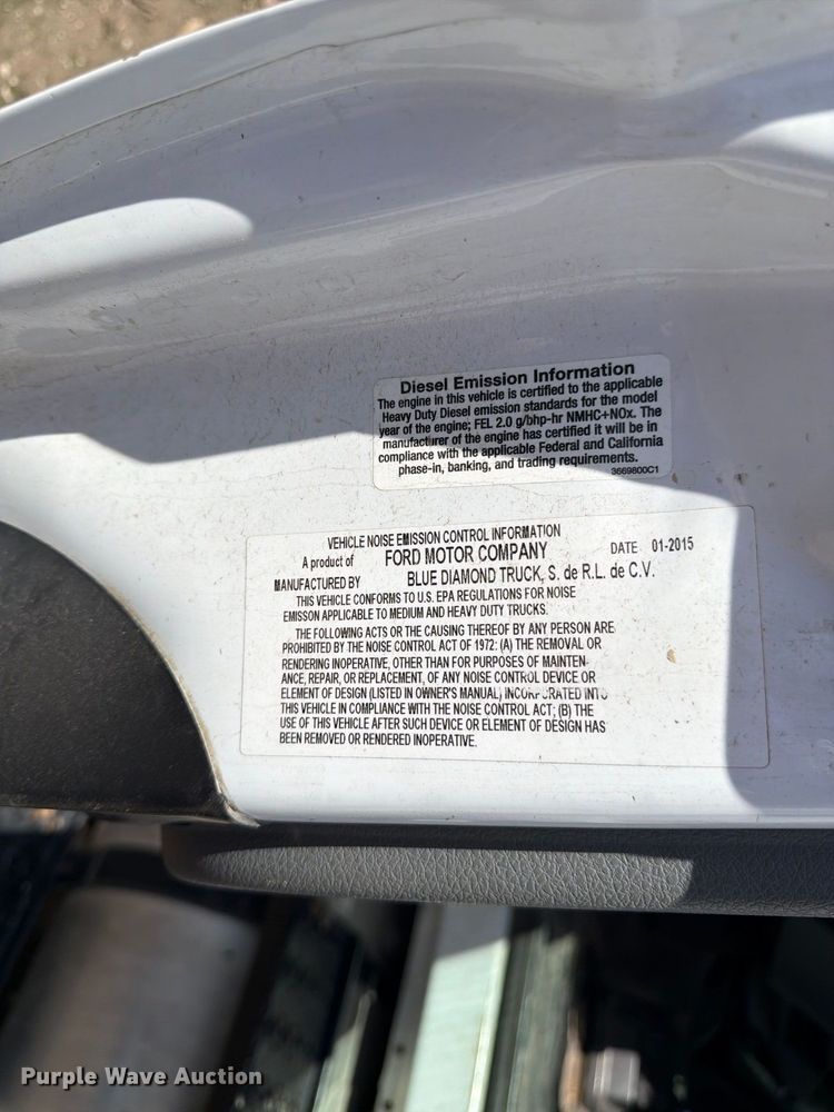 image for item YA3286 2015 Ford F750 Super Duty chipper truck