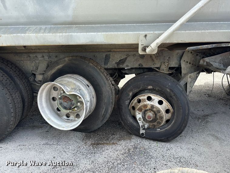 image for item YA3490 2024 Peterbilt 567 dump truck
