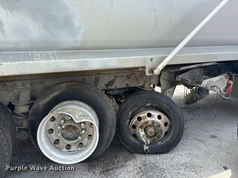 image for item YA3490 2024 Peterbilt 567 dump truck