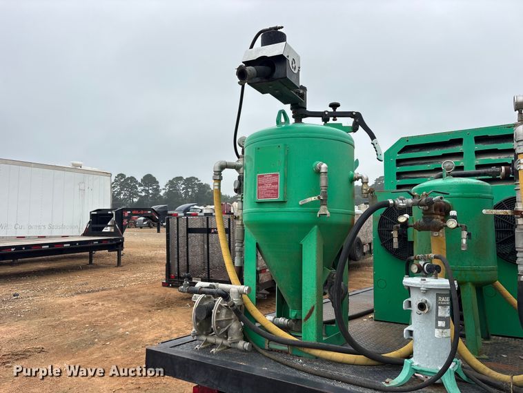 image for item YA3719 2021 Dustless Blasting sand blasting trailer