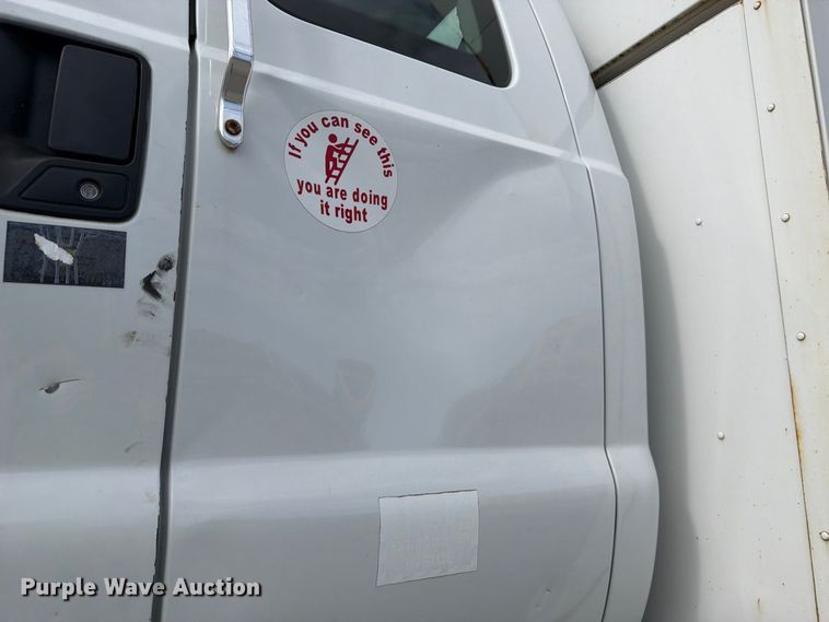 image for item YA3902 2010 Ford F750 Super Duty chipper truck