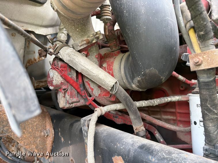 image for item YA3902 2010 Ford F750 Super Duty chipper truck