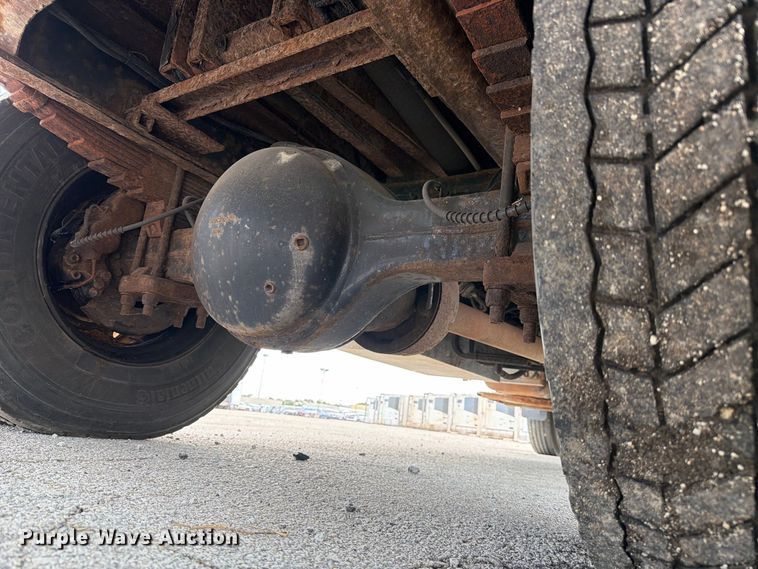 image for item YA3902 2010 Ford F750 Super Duty chipper truck