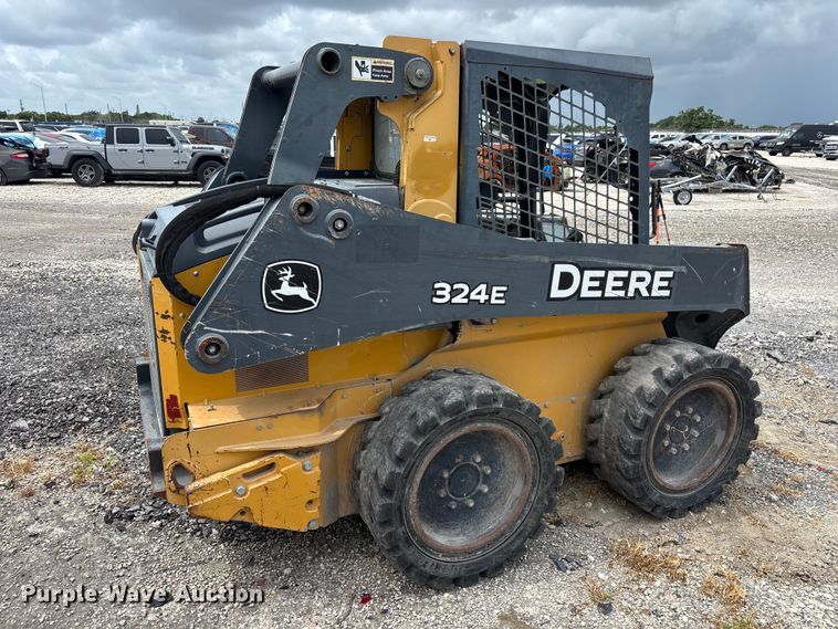 image for item YA3918 2018 John Deere 324E skid steer loader