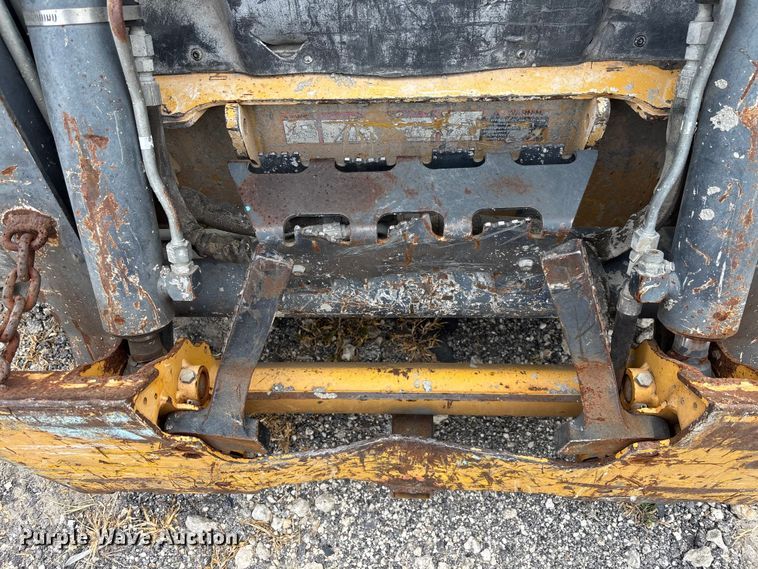 image for item YA3918 2018 John Deere 324E skid steer loader