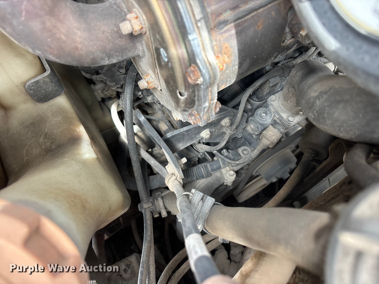 image for item YA3918 2018 John Deere 324E skid steer loader