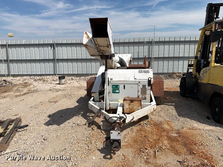 image for item YA4393 2009 Altec WC126 wood chipper