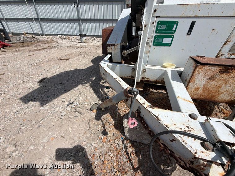 image for item YA4393 2009 Altec WC126 wood chipper