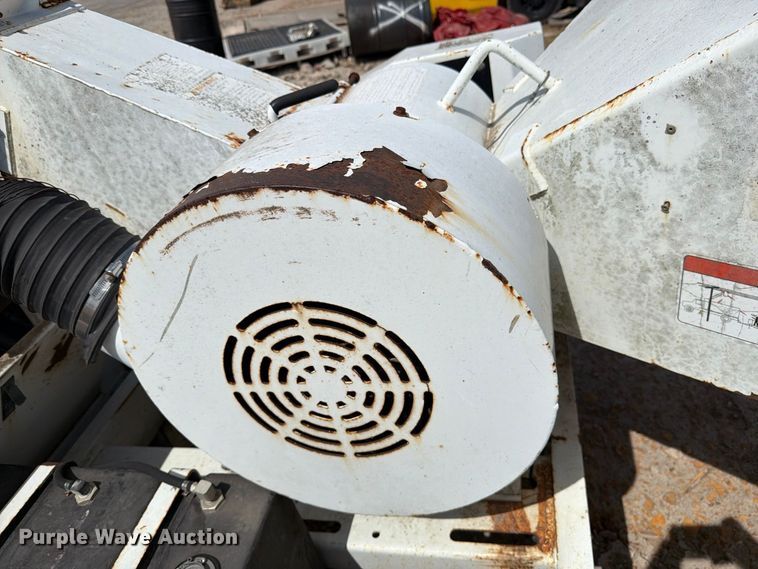 image for item YA4393 2009 Altec WC126 wood chipper
