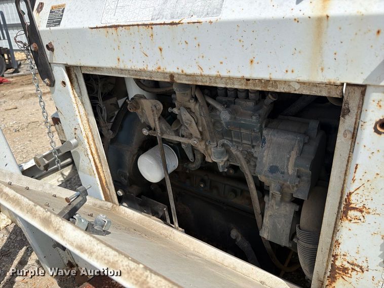 image for item YA4393 2009 Altec WC126 wood chipper