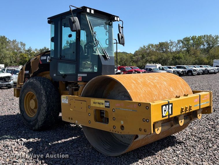image for item YA4576 2019 Caterpillar CS56B single drum vibratory roller