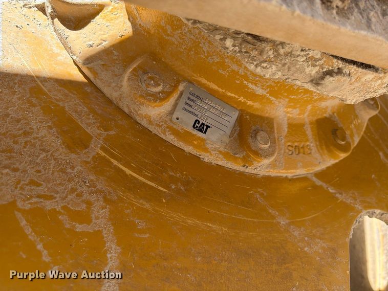 image for item YA4576 2019 Caterpillar CS56B single drum vibratory roller