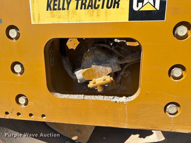 image for item YA4576 2019 Caterpillar CS56B single drum vibratory roller